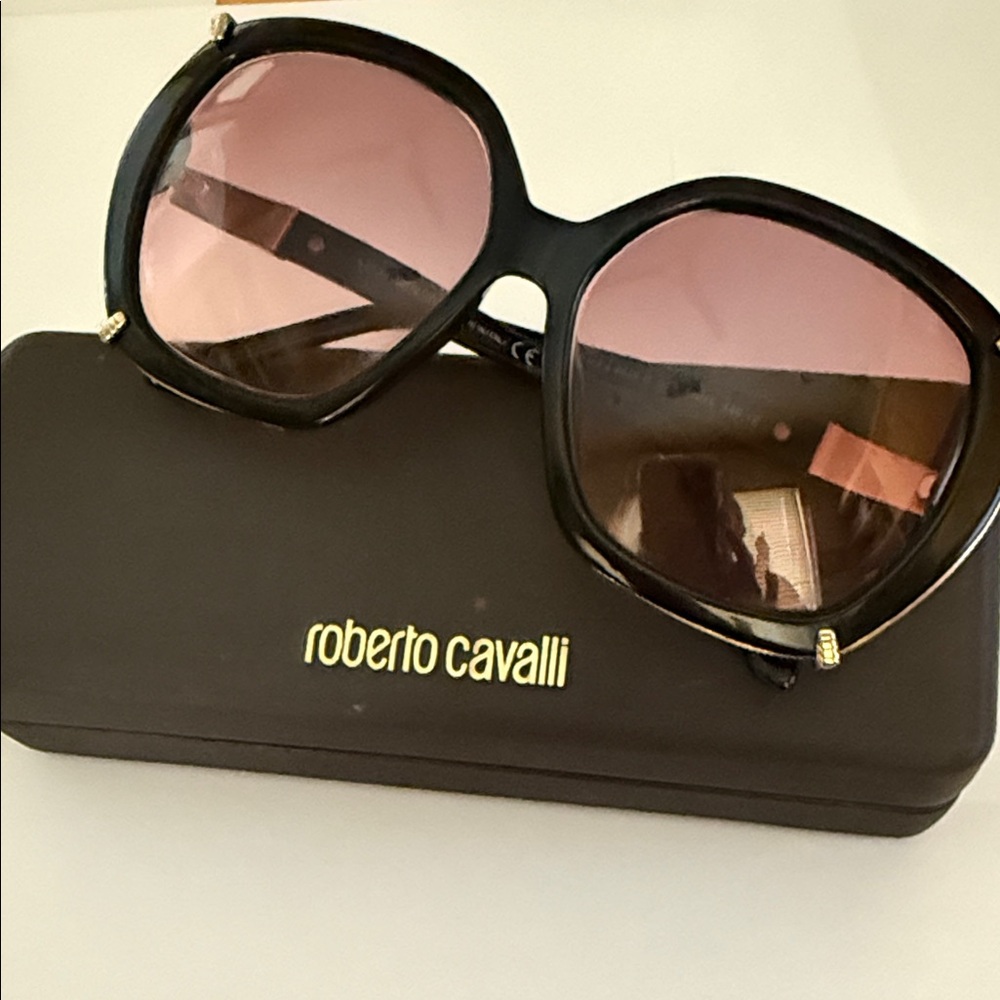 Roberto Cavalli Black and Gold Turais 993S-D Fashion Sunglass Frame
